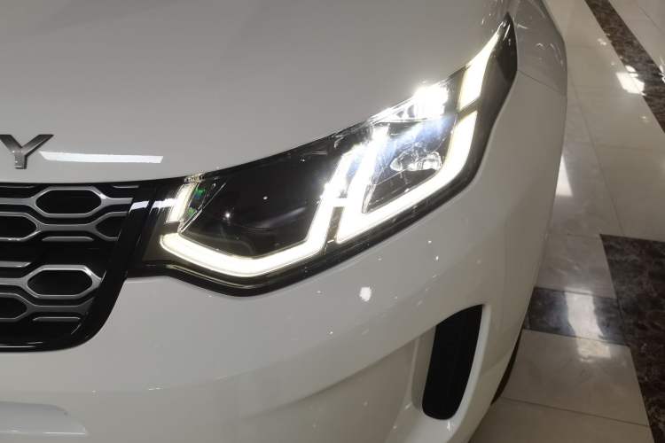 Used Land Rover Discovery Sport 2020 249 PS R-Dynamic Performance Edition
