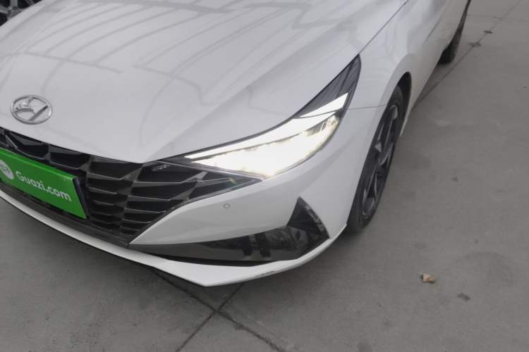 Used Hyundai Elantra 2022 1.5L CVT LUX Prestige Edition
