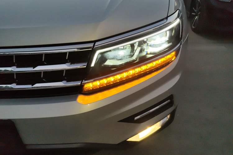 Used Volkswagen Tiguan L 2017 380TSI Automatic All-Wheel-Drive Luxury Edition
