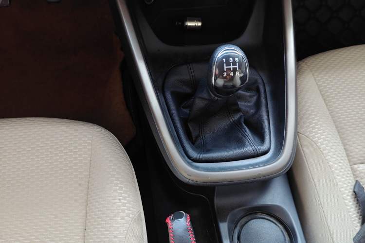 Used Ford Escort 2015 1.5L Manual Comfort Model
