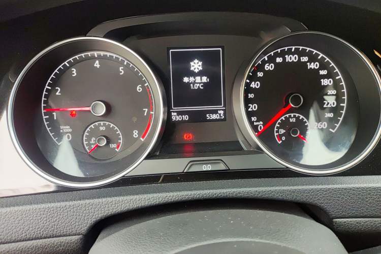 Used Volkswagen Golf 2019 280TSI DSG R-Line Model China V Standard
