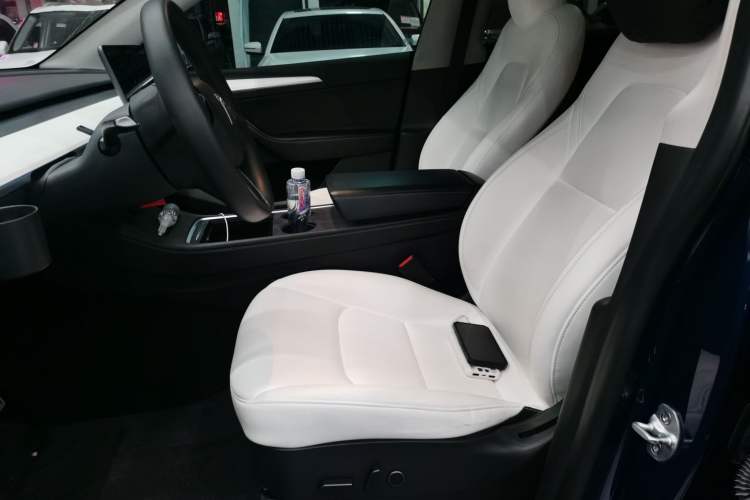 Used Tesla Model Y 2022 Performance High-Performance All-Wheel-Drive Version
