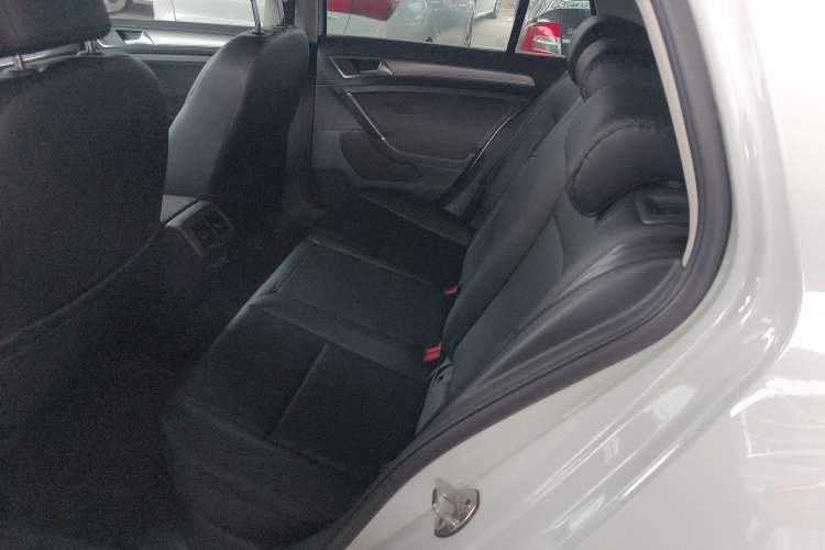 Used Volkswagen Golf 2019 200TSI DSG Comfort Version China VI Standard
