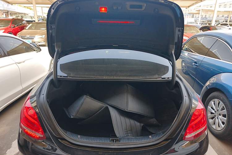 Used Mercedes-Benz C-Class 2018 C 180 L Fashion Edition Sport Version
