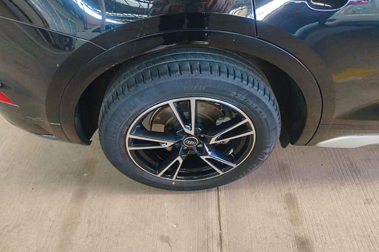 Used Audi Q5L 2022 40T Fashionable and Dynamic Model