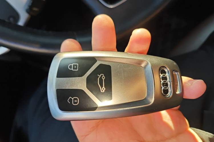 Used Audi A4L 2018 30th Anniversary Edition 40 TFSI Fashion Model
