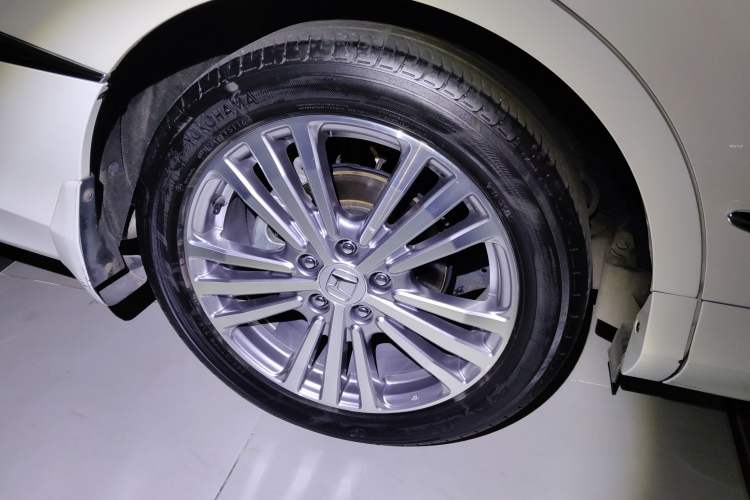 Used Honda Elysion 2016 2.4L Luxury Edition
