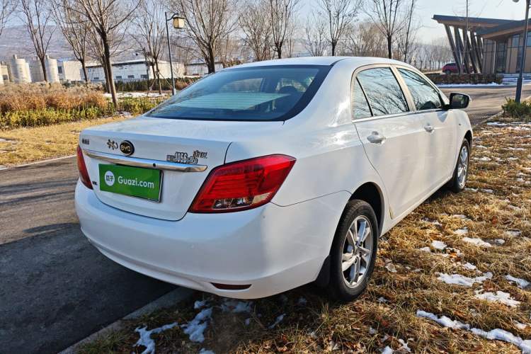 Used BYD Surui 2014 1.5L manual Comfort trim level
