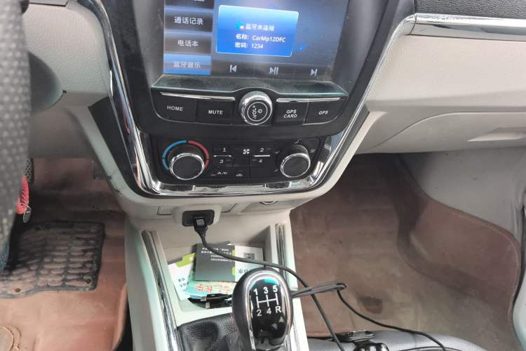 Used Jinbei New Hiace X30L 2021 1.5L Business Central Air-Conditioned Coach China VI Standard SWC15M