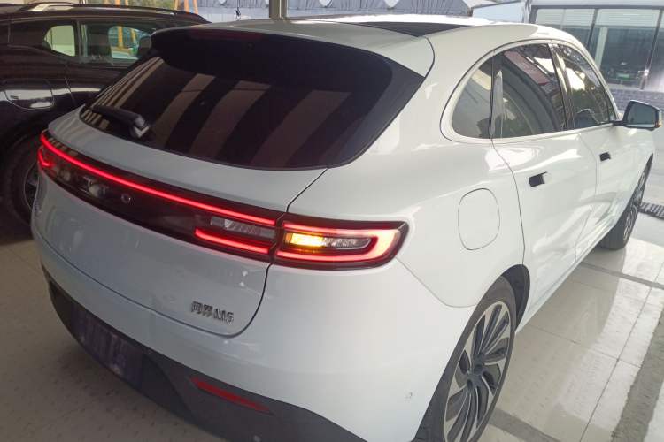 Used Hima AITO M5 2022 Extended-Range Four-Wheel Drive Performance Version
