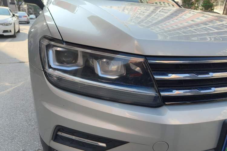 Used Volkswagen Tiguan L 2017 330TSI Automatic Two-Wheel Drive Luxury Edition