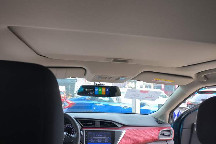 Used Nissan Lannia 2016 1.6L CVT Cool Edition
