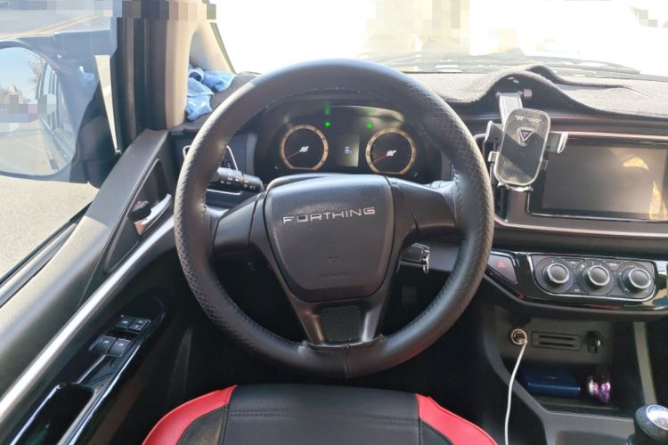 Used FORTHING Lingzhi 2023 M5L 1.6L Comfort 9-Seater