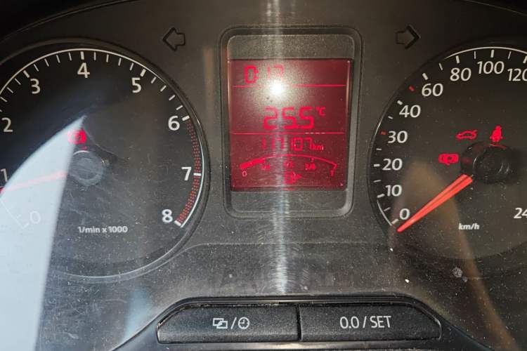 Used Volkswagen Polo 2013 1.6L Manual Comfort Edition
