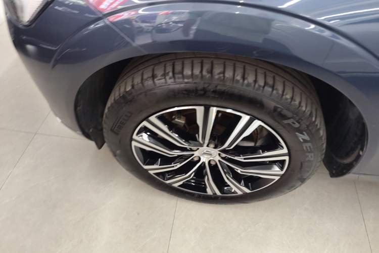 Used Volvo XC60 2022 B5 4x4 Smart Luxury Edition
