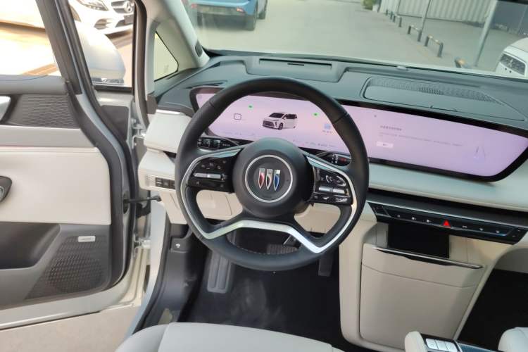 Used Buick GL8 New Energy 2024 Lu Zun Deluxe Edition 7-Seater
