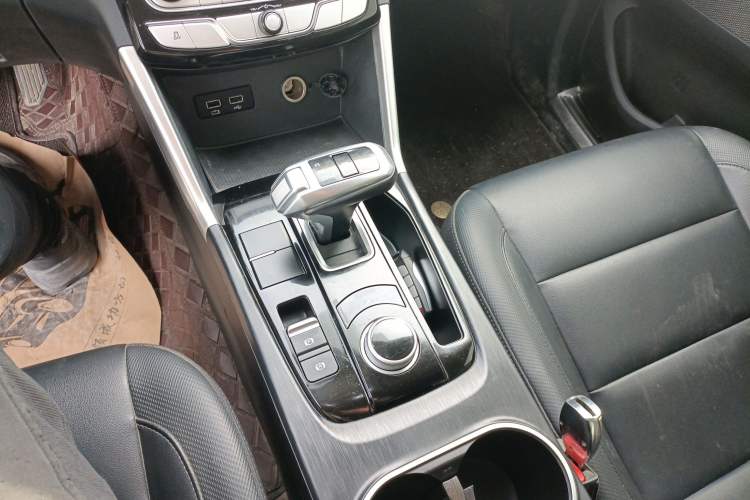 Used Great Wall Poer 2021 2.0T Commercial Version Automatic Diesel 4x4 Elite Long-Box GW4D20M
