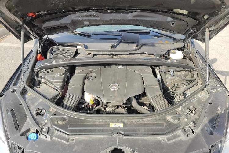 Used Mercedes-Benz R-Class 2014 R 320 4MATIC Business Model
