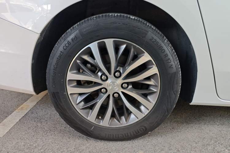 Used Buick GL8 2022 ES Landtrek 653T Comfort Edition
