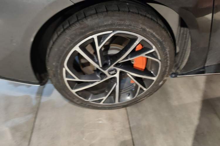 Used  L7 2022 Dynamic Model
