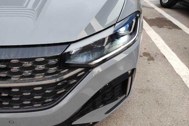 Used Volkswagen Lavida 2023 300TSI DSG Starry Sky Elite Edition
