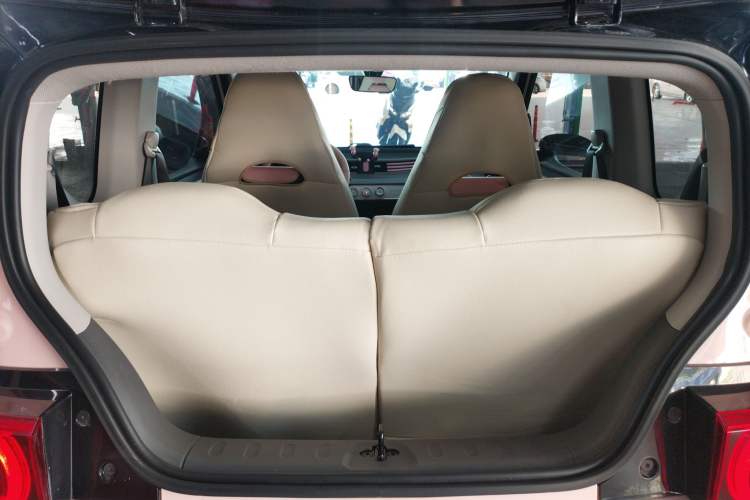 Used Wuling Hongguang MINIEV 2021 Macaron Premium Model – Lithium Iron Phosphate