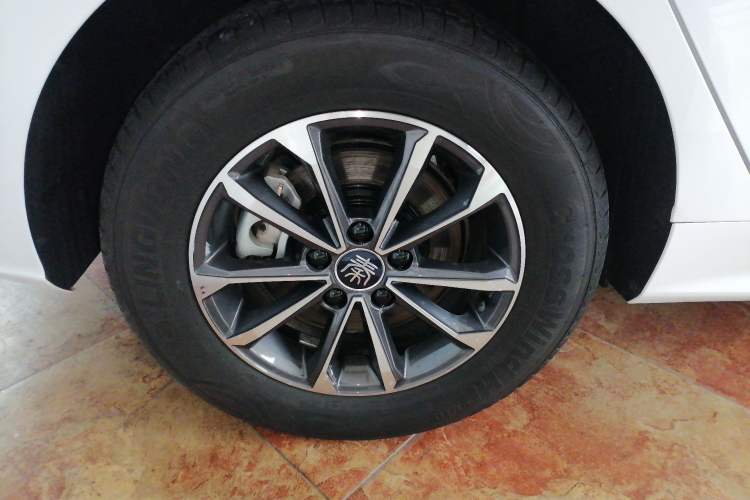 Used BYD Qin PLUS 2024 HONOR Edition DM-i 55KM Leading Model
