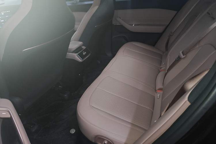 Used Nio EC6 2024 75 kWh