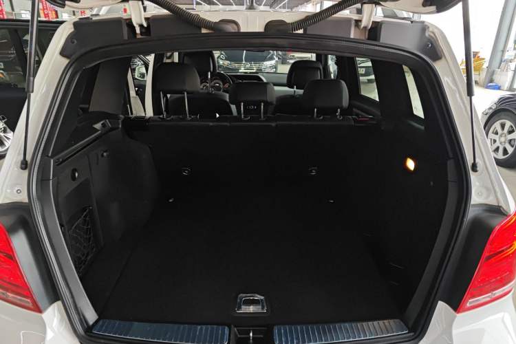 Used Mercedes-Benz GLK-Class 2013 Facelift GLK 300 4MATIC Fashion Edition
