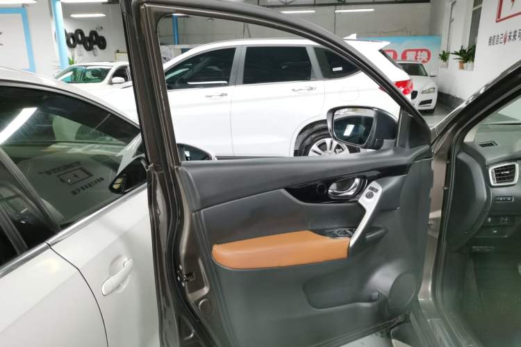 Used Nissan Qashqai 2016 2.0L CVT Elite Edition
