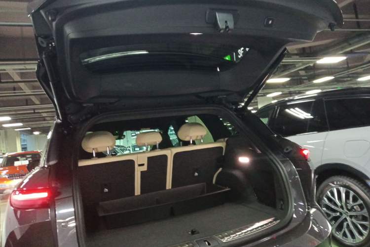 Used Nio ES6 2023 75 kWh
