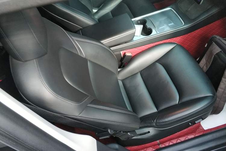 Used Tesla Model Y 2021 Standard Range Rear-Wheel Drive Version