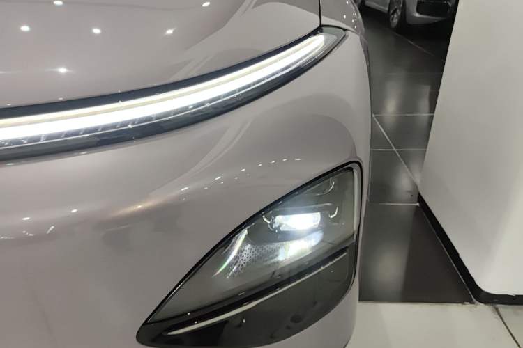 Used XPeng G6 2025 625 Long-Range Max Flagship Edition
