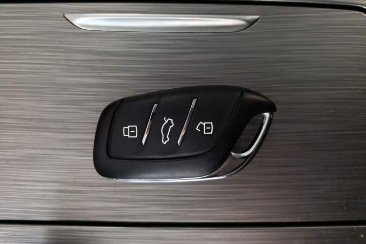 Used Roewe RX5 2020 PLUS 300TGI Automatic Ali National Style Ronglin Edition
