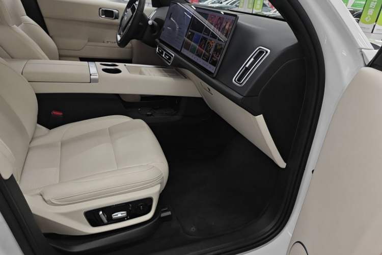 Used Li Auto L7 2024 Ultra Model
