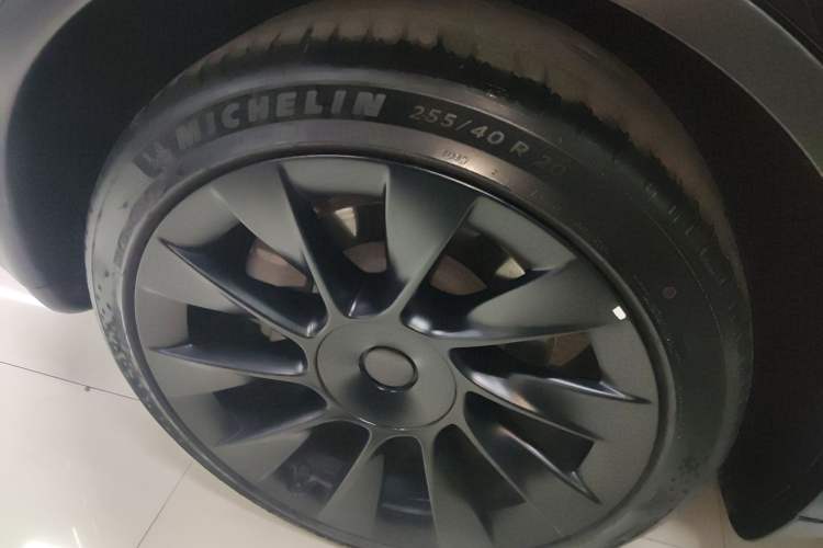 Used Tesla Model Y 2022 Rear-Wheel-Drive Version
