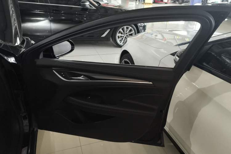 Used Buick LaCrosse 2021 652T Luxury Model