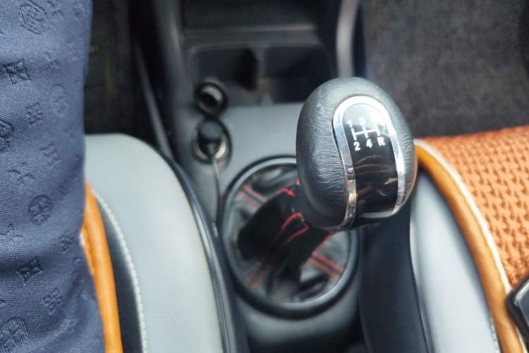 Used Suzuki Swift 2014 1.3L Manual Standard Edition
