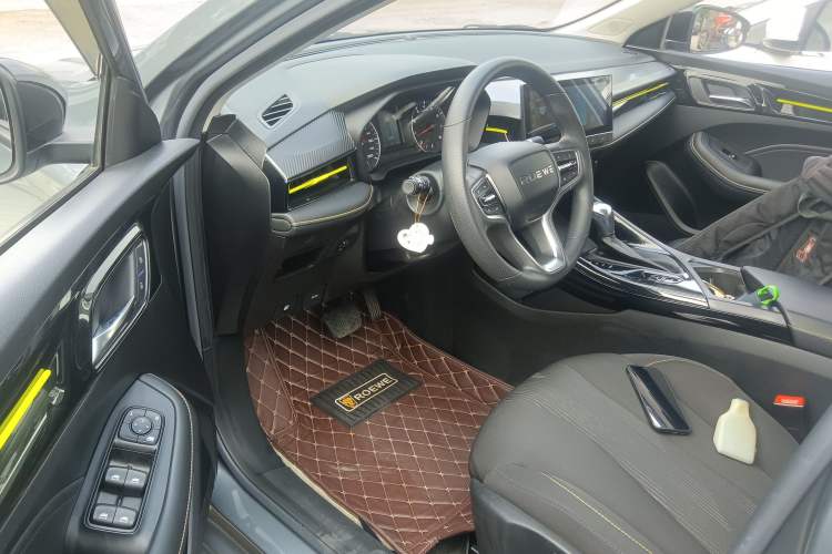 Used Roewe i5 2021 1.5L CVT Platinum Edition
