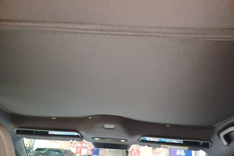 Used  E8 2024 550 km Range Rear-Drive MAX