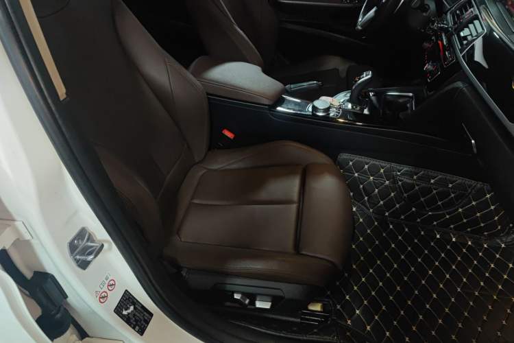 Used BMW 3 Series 2018 320Li Leading Model M Sport Package
