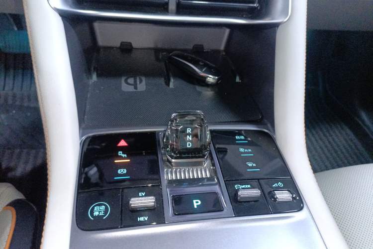 Used BYD Song PLUS New Energy 2024 HONOR Edition DM-i 150km Flagship PLUS
