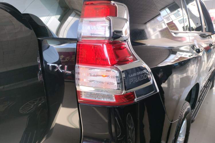 Used Toyota Prado 2014 2.7L Middle East Version Parallel Import