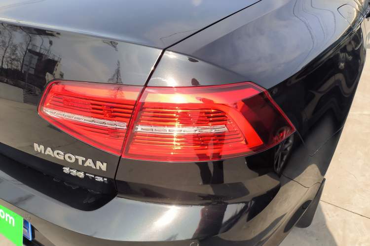 Used Volkswagen Magotan 2019 330TSI DSG Leading Model China VI Standard
