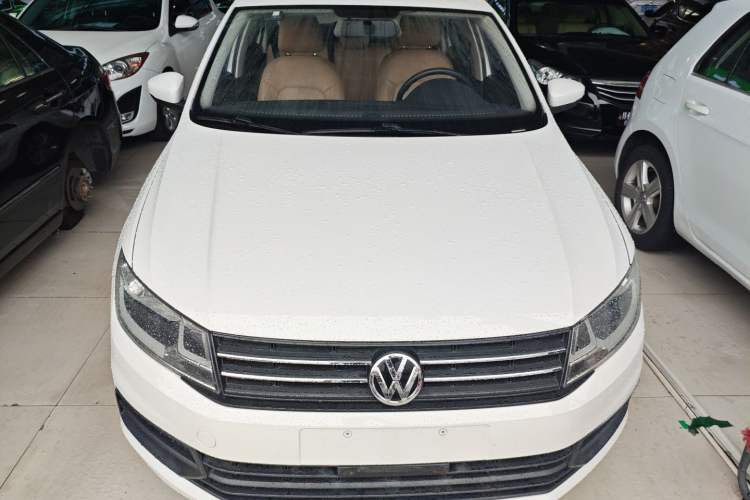 Used Volkswagen Santana 2016 1.6L Automatic Fashion Edition
