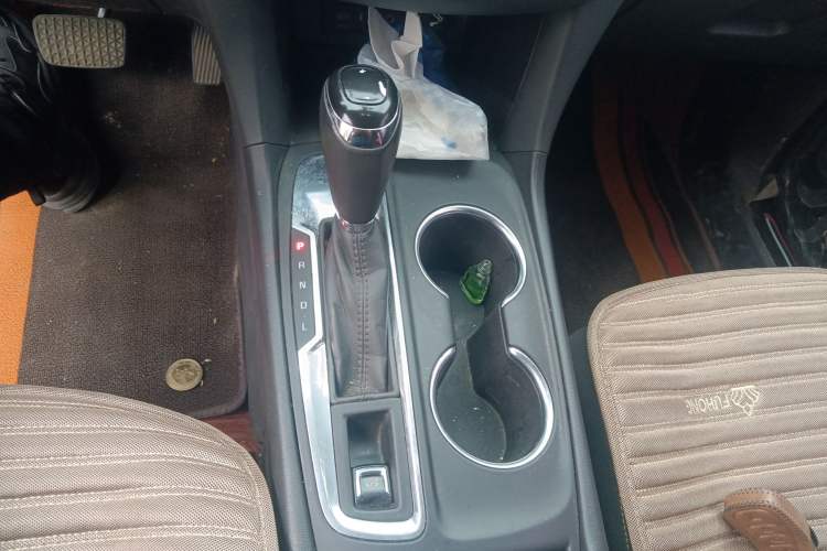 Used Chevrolet Equinox 2019 535T Automatic YuJie Edition China VI
