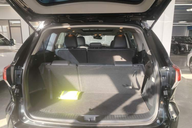 Used Toyota Highlander 2018 2.0T Four-Wheel Drive Luxury Edition 7 Seats China V Emission Standard