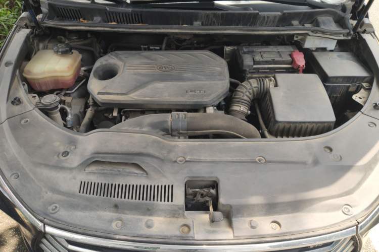 Used BYD Song MAX 2019 1.5T Automatic Smart Connect Ruiyi Sunroof Version 6 Seats China VI Standard
