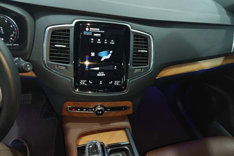 Used Volvo XC90 2021 B5 SmartDrive Luxury Edition 5-seater
