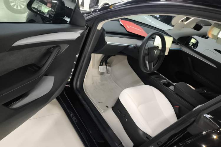 Used Tesla Model Y 2021 Performance High-Performance All-Wheel-Drive Version
